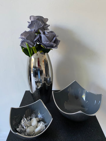 Silver and Grey Pointed Edge Bowls in Two Sizes